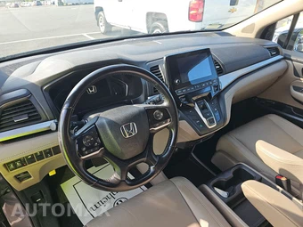 2018 Honda Odyssey EX-L 118.1" WB - miniatura 11