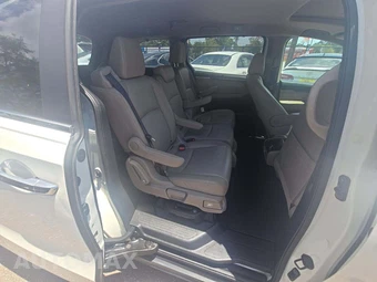 2018 Honda Odyssey EX-L 118.1" WB - miniatura 17