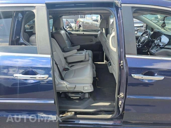 2018 Honda Odyssey Touring 118.1" WB - miniatura 14
