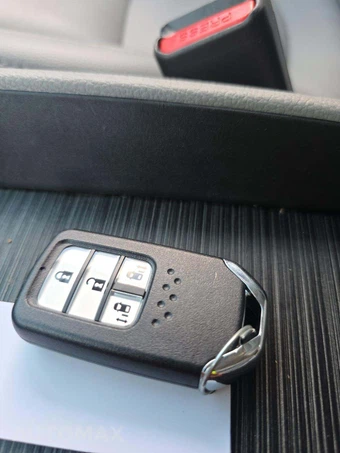 2018 Honda Odyssey Touring 118.1" WB - miniatura 5