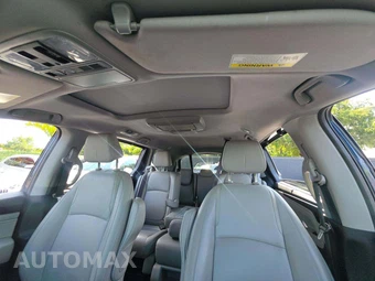 2018 Honda Odyssey Touring 118.1" WB - miniatura 8