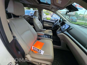 2018 Honda Odyssey Touring 118.1" WB - miniatura 19