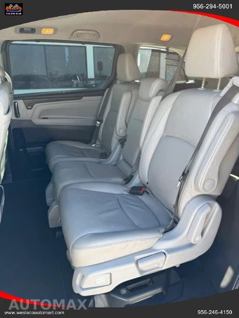 2018 Honda Odyssey Touring 118.1" WB - miniatura 15