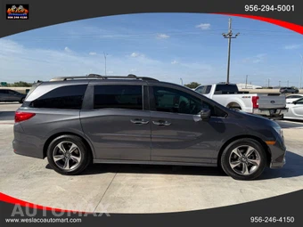 2018 Honda Odyssey Touring 118.1" WB - miniatura 7