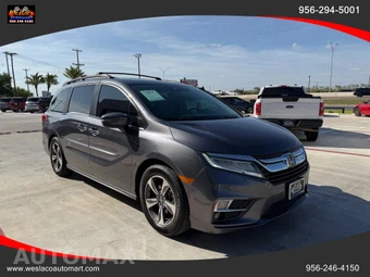 2018 Honda Odyssey Touring 118.1" WB - miniatura 8