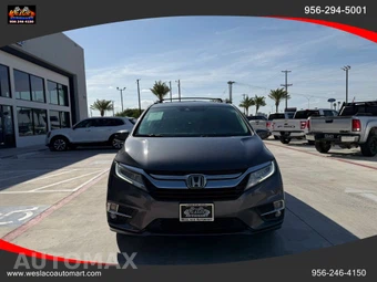 2018 Honda Odyssey Touring 118.1" WB - miniatura 9