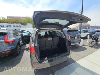 2018 Honda Odyssey Touring 118.1" WB - miniatura 15