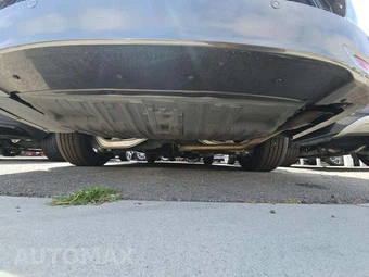 2018 Honda Odyssey Touring 118.1" WB - miniatura 16