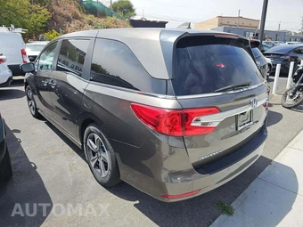 2018 Honda Odyssey Touring 118.1" WB - miniatura 2