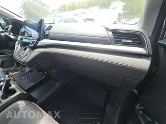 2018 Honda Odyssey Touring 118.1" WB - miniatura 20