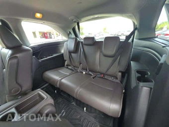 2018 Honda Odyssey Touring 118.1" WB - miniatura 11