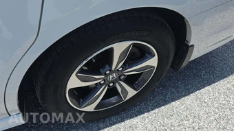 2018 Honda Odyssey Touring 118.1" WB - miniatura 21
