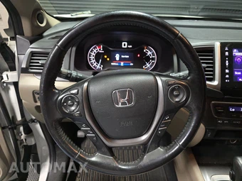 2018 Honda Pilot EX-L – miniatura 10