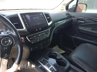 2018 Honda Pilot Touring - miniatura 10