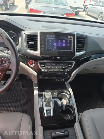 2018 Honda Pilot Touring – miniatura 11