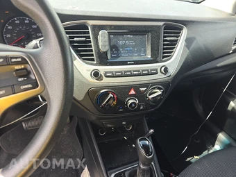 2018 Hyundai Accent SE – miniatura 11