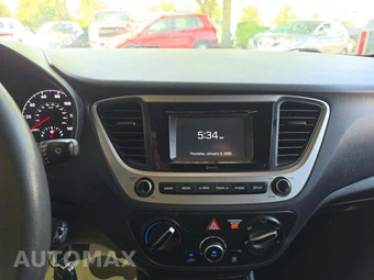 2018 Hyundai Accent SE - miniatura 10