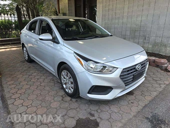 2018 Hyundai Accent SE - miniatura 4
