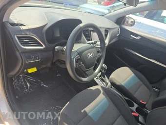 2018 Hyundai Accent SE – miniatura 11