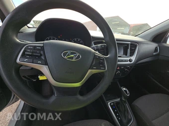 2018 Hyundai Accent SE - miniatura 11