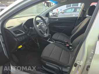 2018 Hyundai Accent SE - miniatura 7