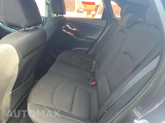 2018 Hyundai Elantra GT Hatchback - miniatura 13
