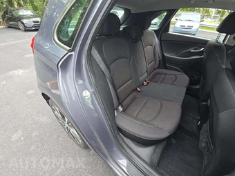 2018 Hyundai Elantra GT Hatchback - miniatura 16