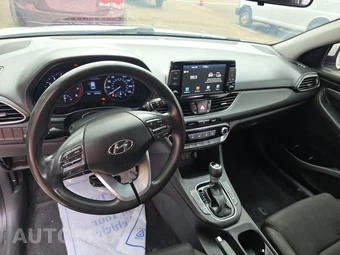 2018 Hyundai Elantra GT Hatchback – miniatura 11