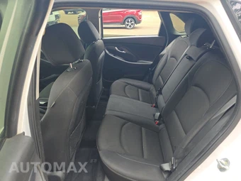 2018 Hyundai Elantra GT Hatchback – miniatura 13