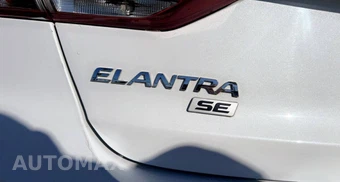 2018 Hyundai Elantra SE - miniatura 13