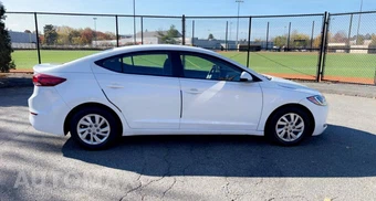 2018 Hyundai Elantra SE - miniatura 19