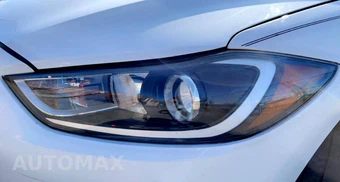 2018 Hyundai Elantra SE - miniatura 2