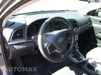 2018 Hyundai Elantra SE - miniatura 10