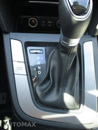 2018 Hyundai Elantra SE - miniatura 20