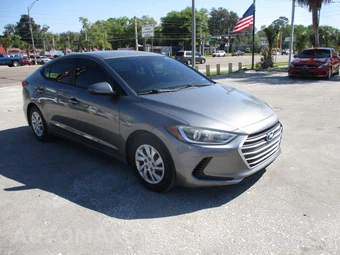 2018 Hyundai Elantra SE - miniatura 4