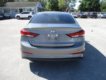 2018 Hyundai Elantra SE - miniatura 7