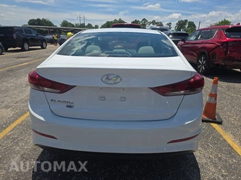 2018 Hyundai Elantra SE Sedan – miniatura 5