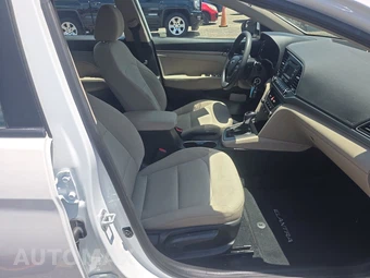 2018 Hyundai Elantra SE Sedan – miniatura 8
