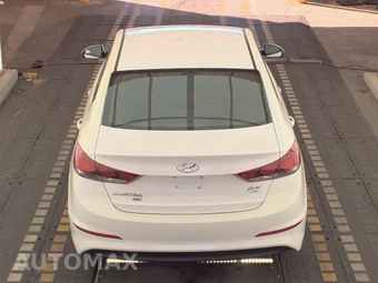 2018 Hyundai Elantra SE Sedan - miniatura 5