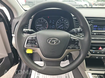 2018 Hyundai Elantra SE Sedan - miniatura 10