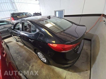2018 Hyundai Elantra SE Sedan - miniatura 2