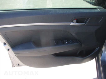 2018 Hyundai Elantra SE Sedan – miniatura 9