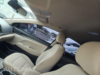 2018 Hyundai Elantra SE Sedan - miniatura 17