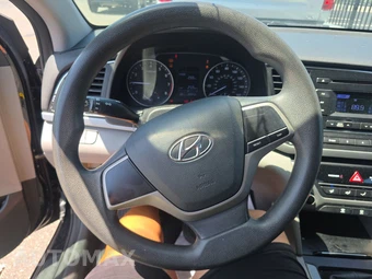 2018 Hyundai Elantra SE Sedan – miniatura 10