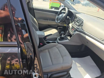 2018 Hyundai Elantra SE Sedan – miniatura 8