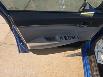 2018 Hyundai Elantra SE Sedan – miniatura 9