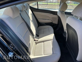 2018 Hyundai Elantra SE Sedan - miniatura 17