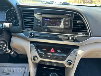 2018 Hyundai Elantra SE Sedan - miniatura 19