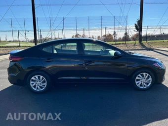 2018 Hyundai Elantra SE Sedan - miniatura 4
