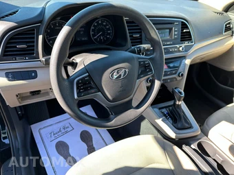 2018 Hyundai Elantra SE Sedan - miniatura 9